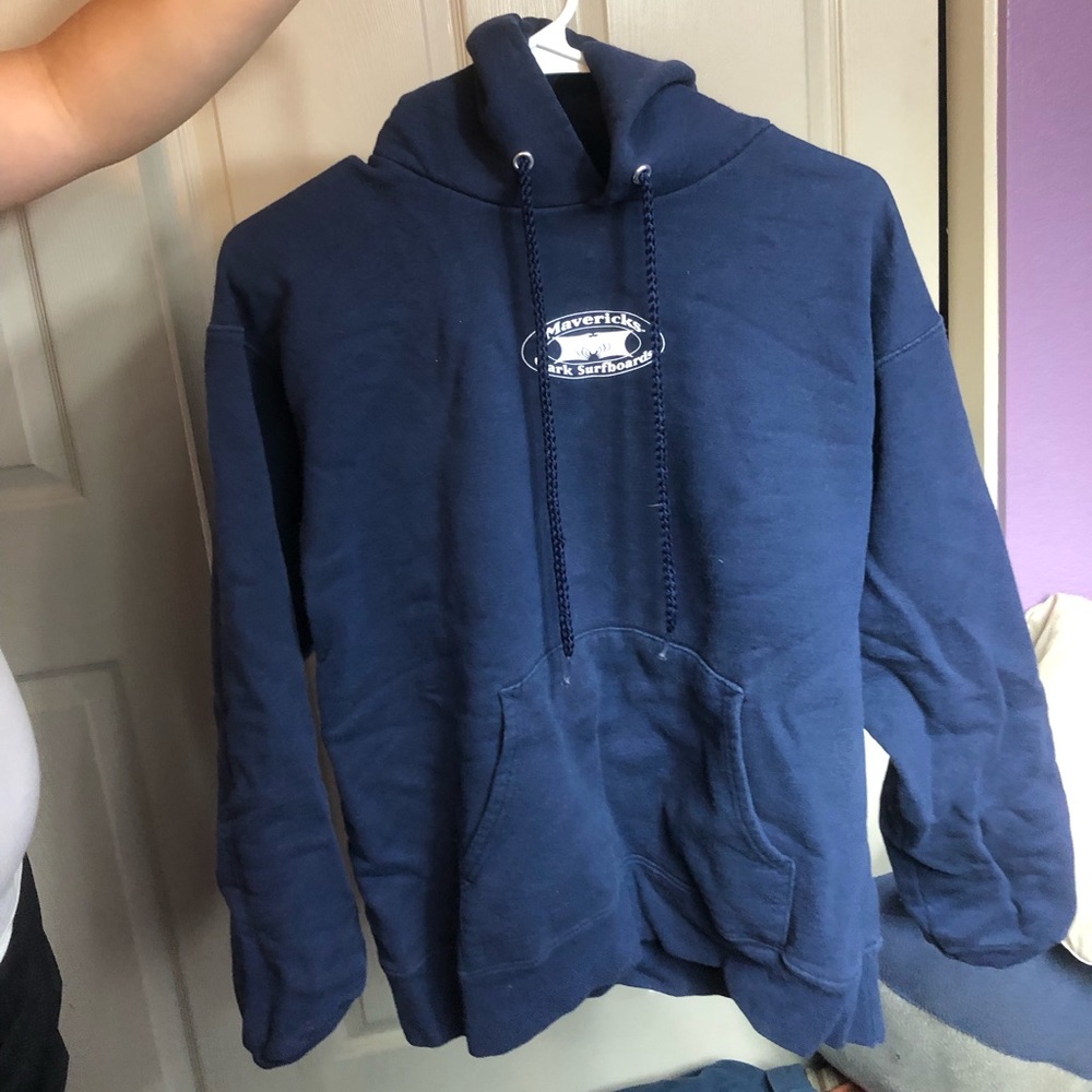 Sweatshirt - Picture 2 of 3